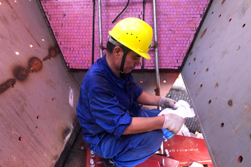 陶瓷襯板現場安裝